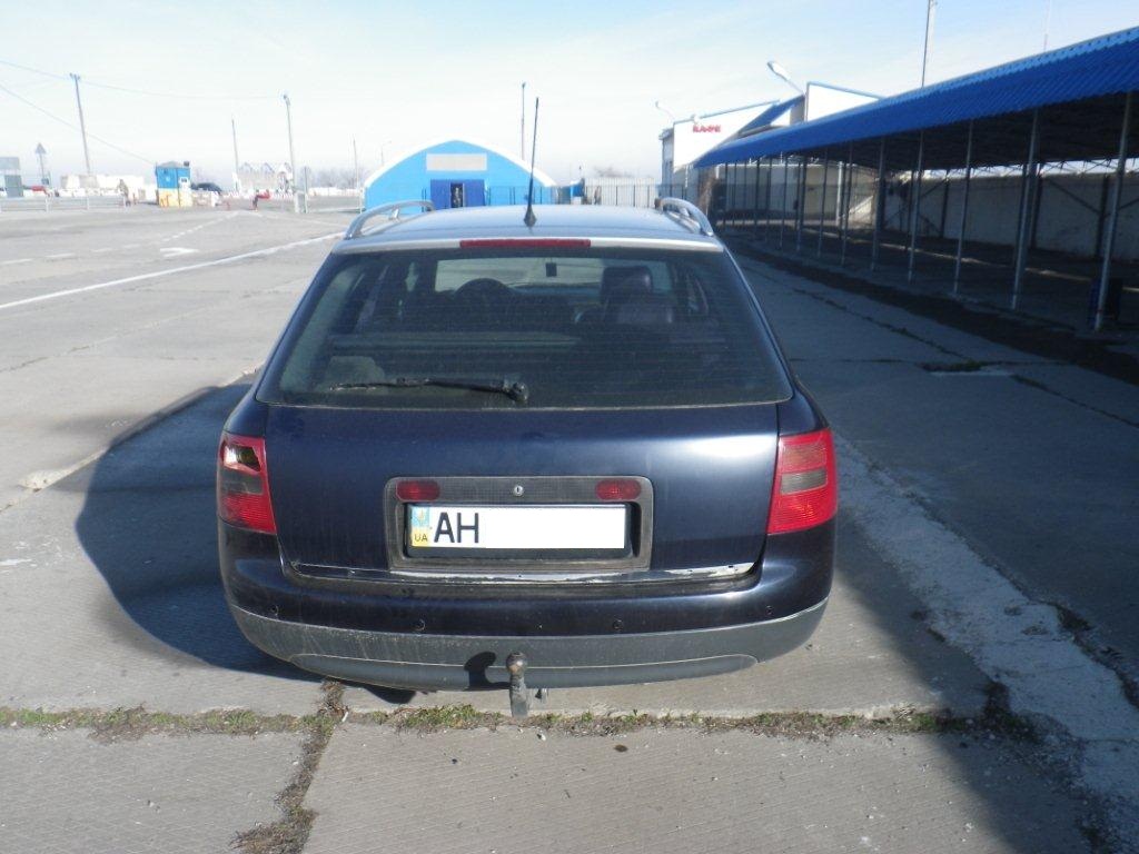 Прикордонники разом із представниками фіскальної служби на адмінмежі із ТОТ АР Крим виявили автівку із порушеннями